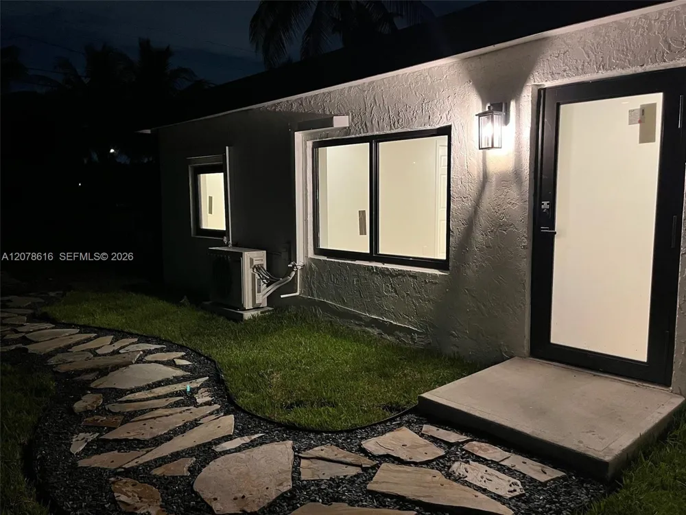 2510 Scott St #2 Hollywood, FL 33020