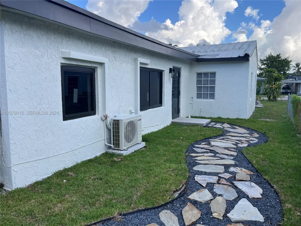 2510 Scott St #2 Hollywood, FL 33020