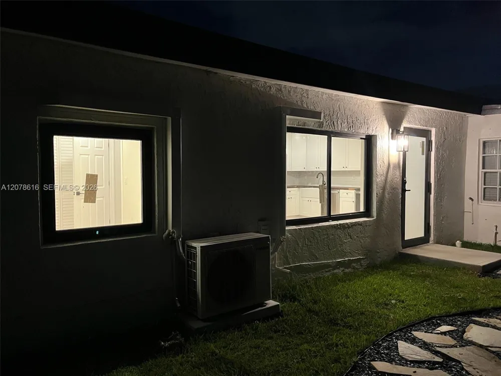 2510 Scott St #2 Hollywood, FL 33020