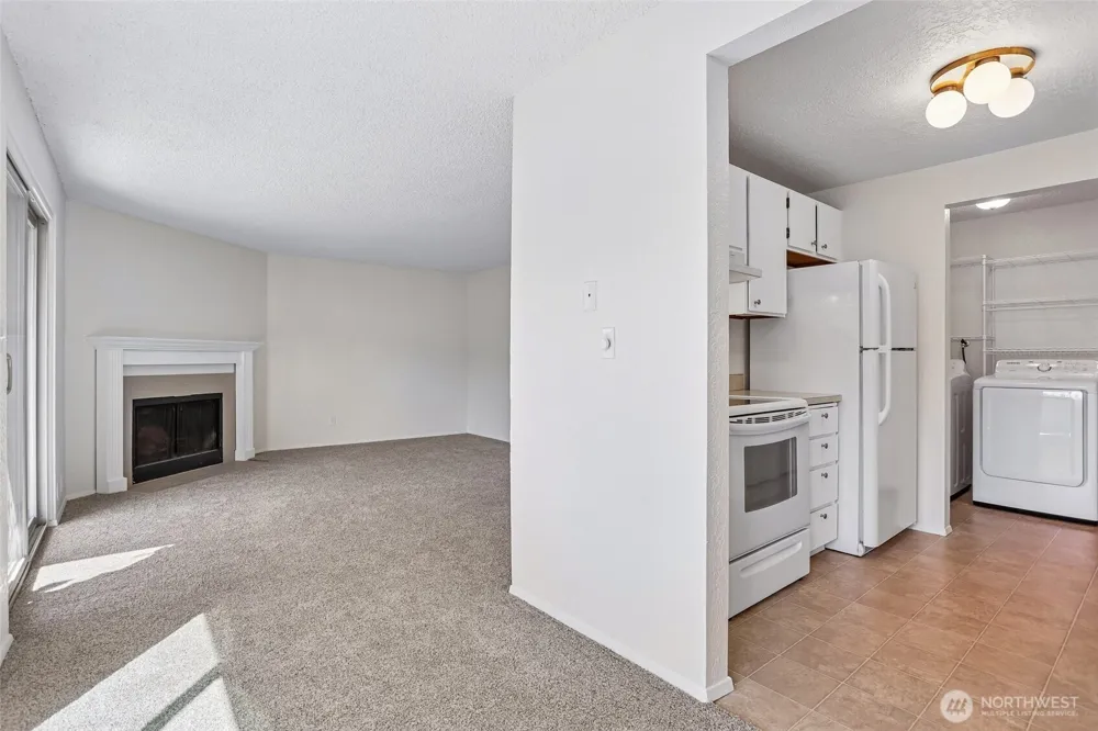 4904 81st Place SW #206 Mukilteo, WA 98275