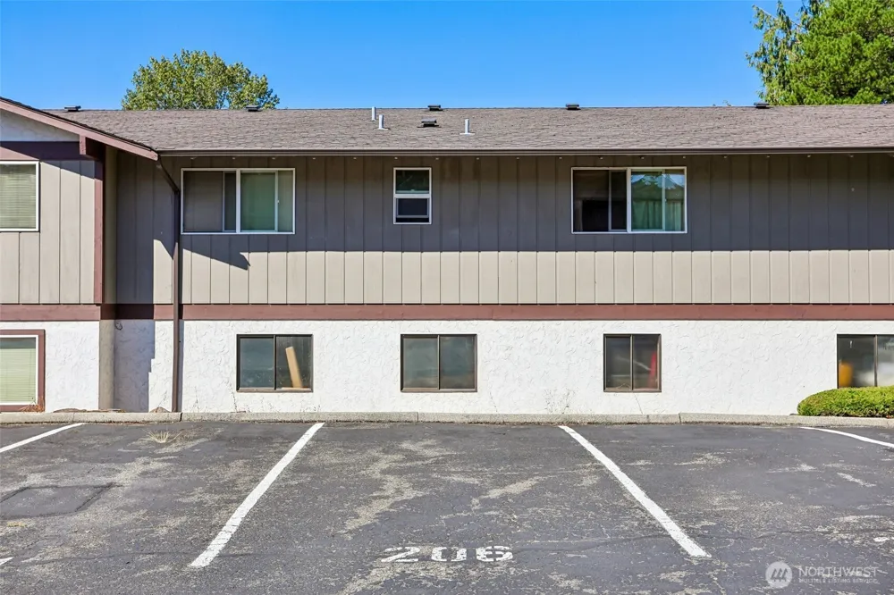 4904 81st Place SW #206 Mukilteo, WA 98275