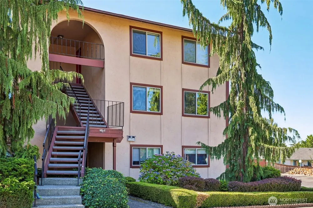 4904 81st Place SW #206 Mukilteo, WA 98275