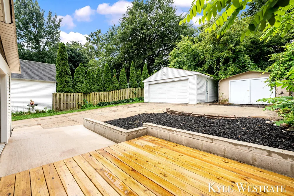 629 Harlan Avenue NE Grand Rapids City, MI 49503