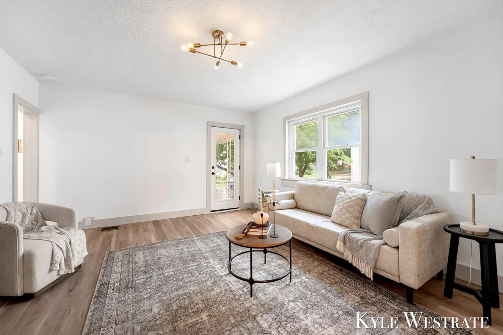 629 Harlan Avenue NE Grand Rapids City, MI 49503