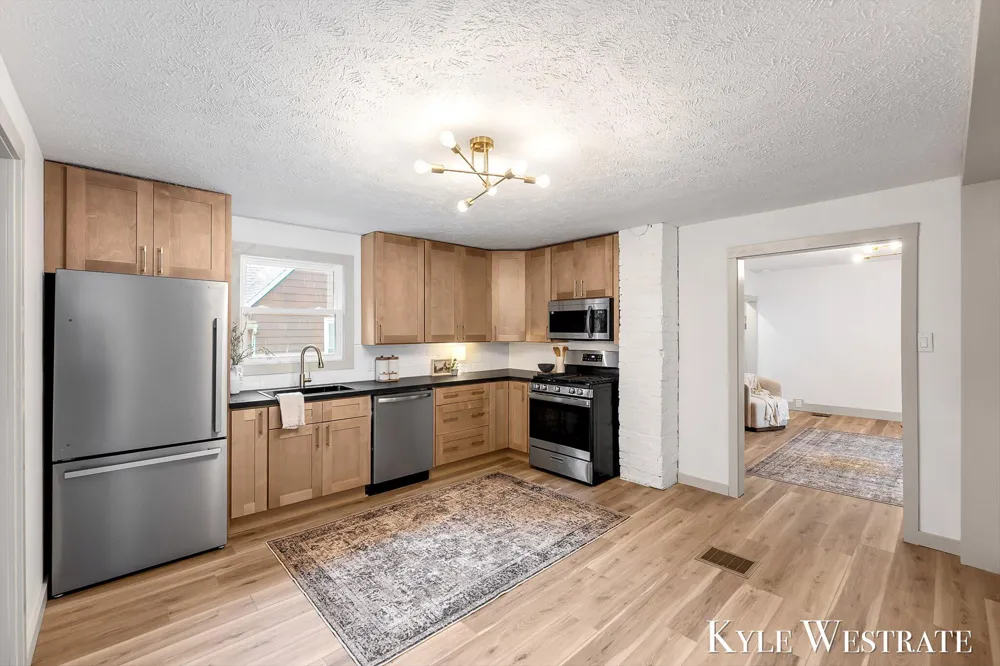 629 Harlan Avenue NE Grand Rapids City, MI 49503