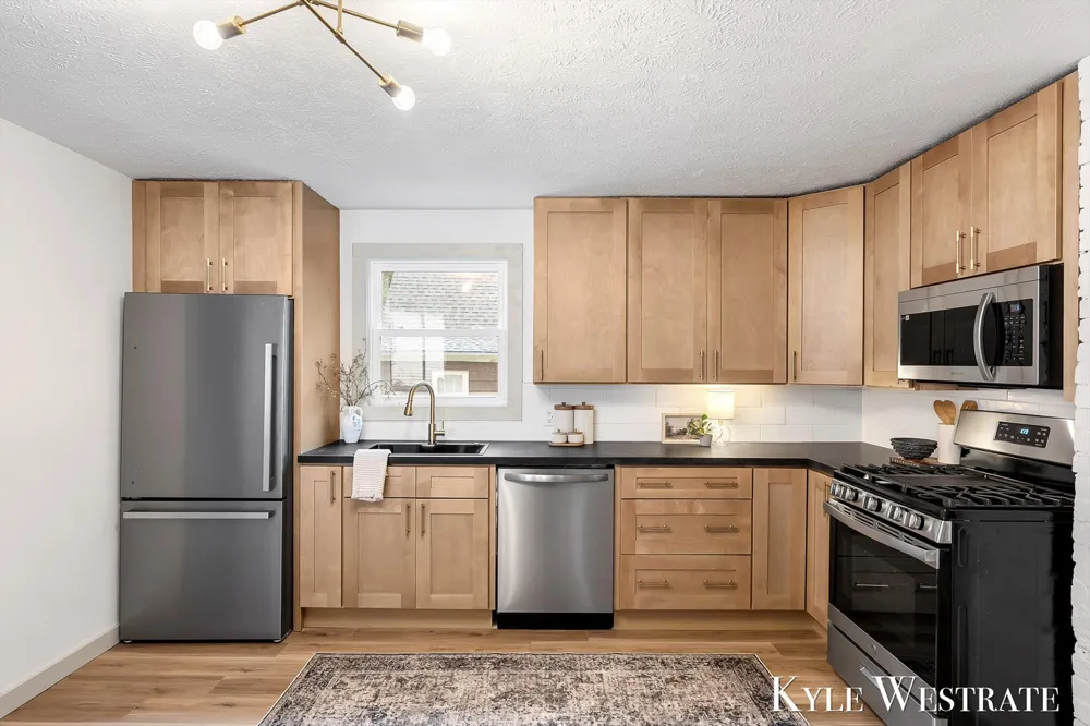 629 Harlan Avenue NE Grand Rapids City, MI 49503
