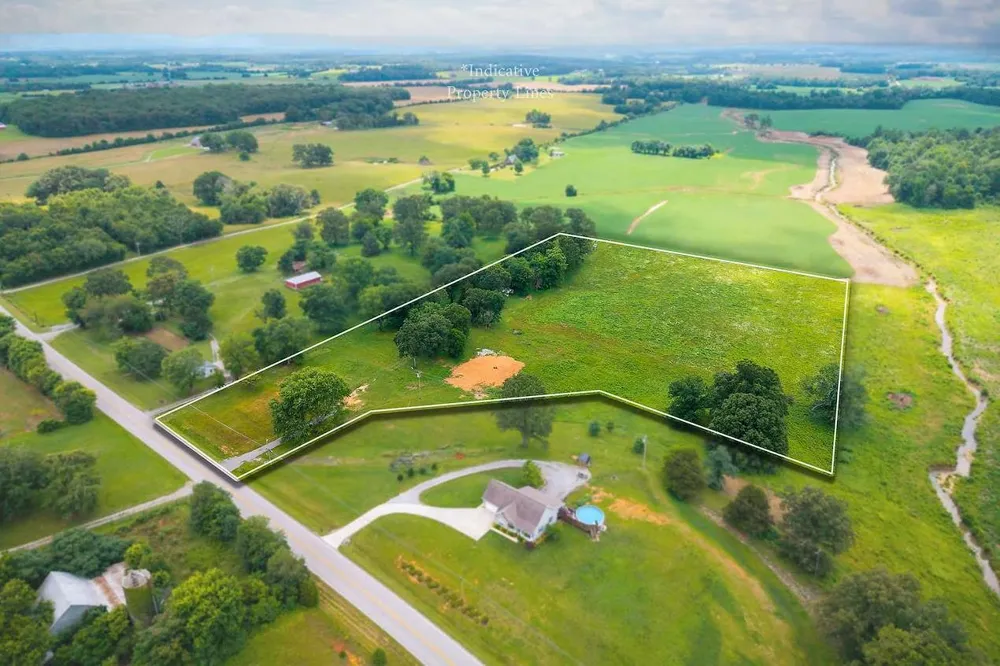 4705 Old Nashville Hwy Mc Minnville, TN 37110
