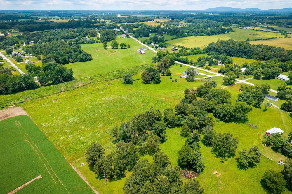4705 Old Nashville Hwy Mc Minnville, TN 37110