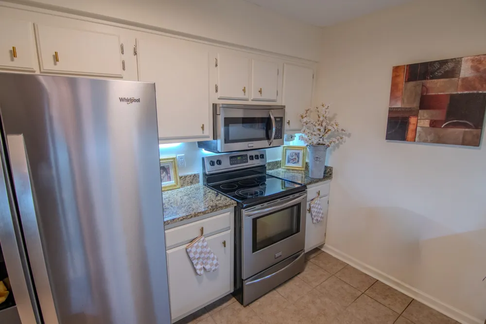 208 Myhr Grn Nashville, TN 37221