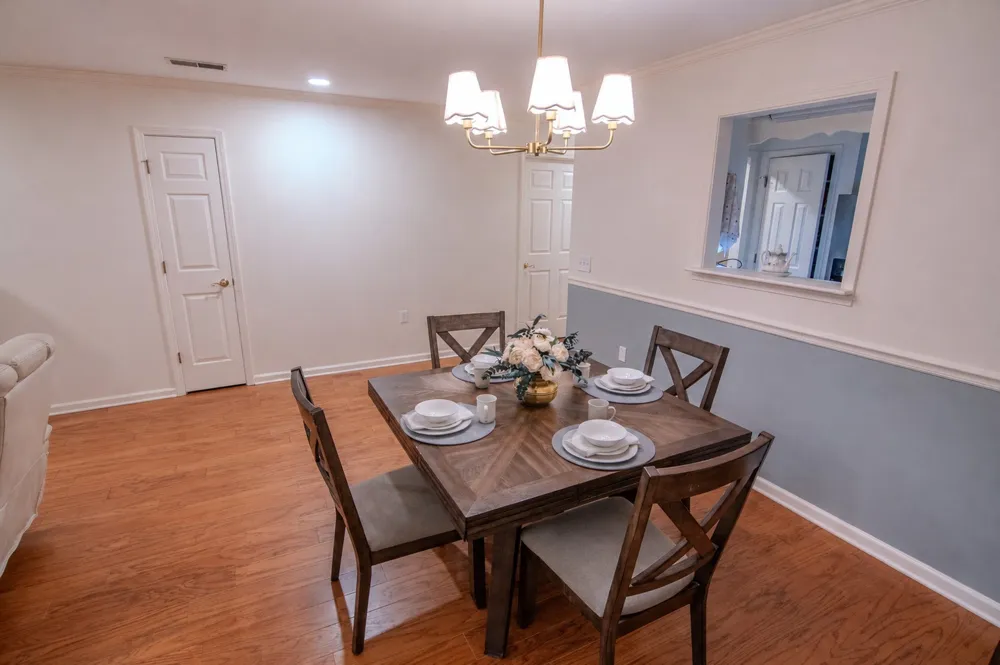 208 Myhr Grn Nashville, TN 37221