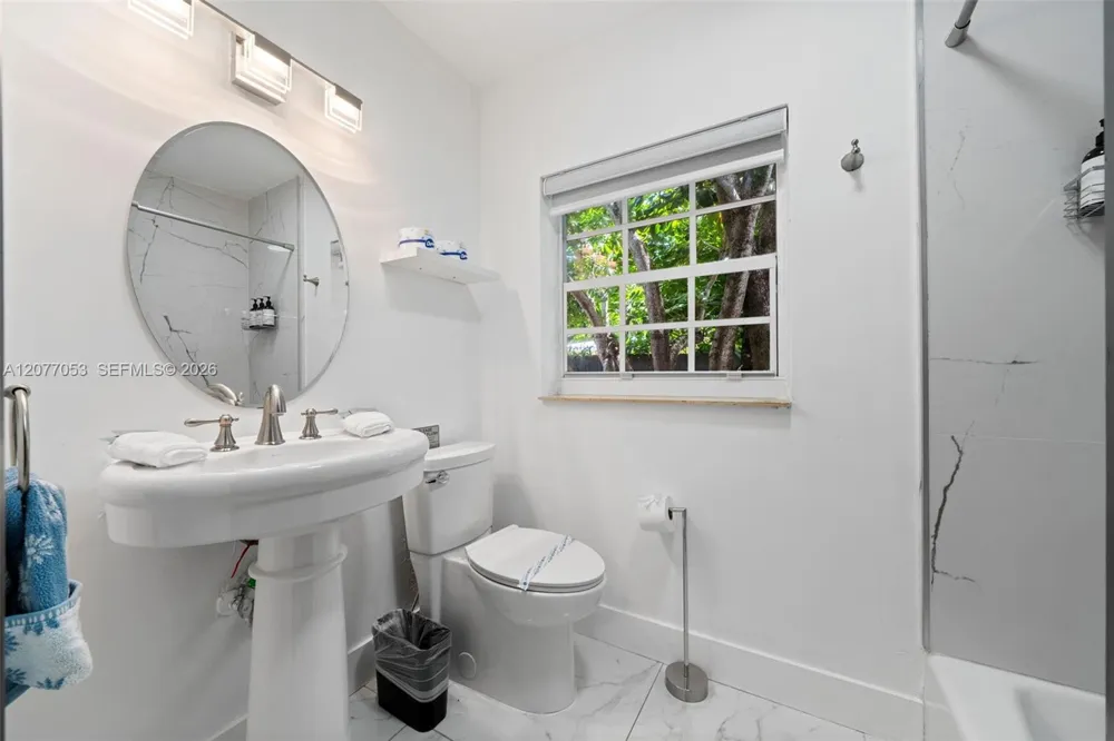 1308 Seabreeze Blvd Fort Lauderdale, FL 33316