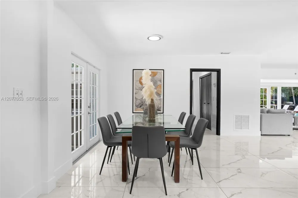 1308 Seabreeze Blvd Fort Lauderdale, FL 33316