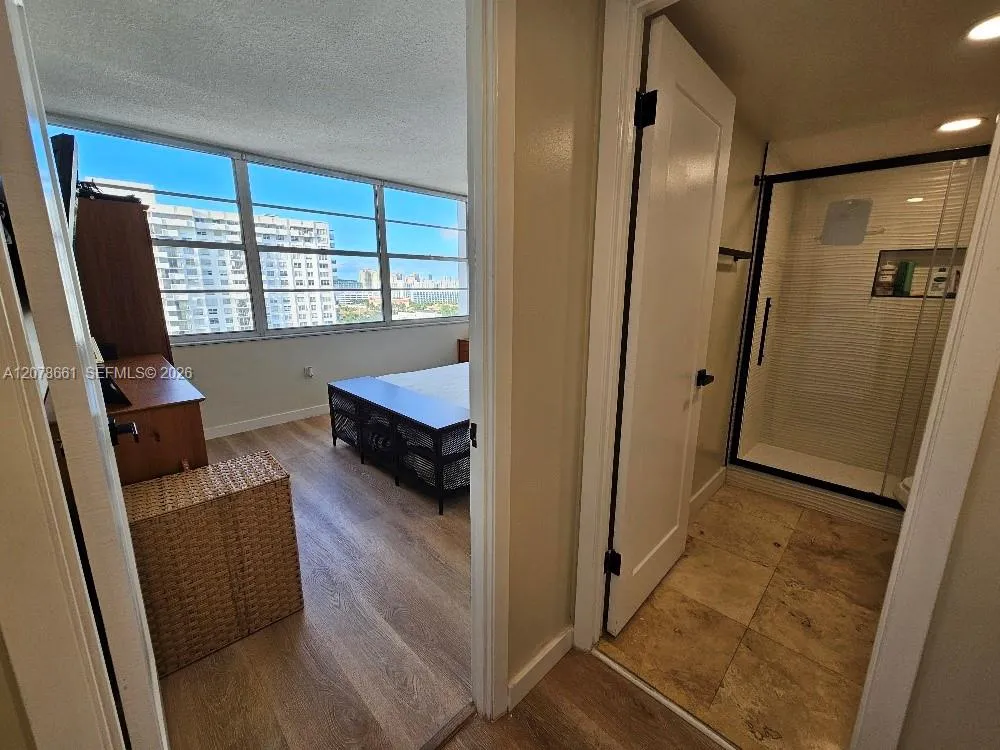 18061 Biscayne Blvd #1602 Aventura, FL 33160
