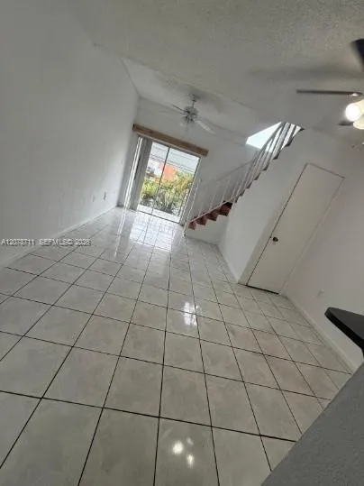 1305 W 46th St #221 Hialeah, FL 33012
