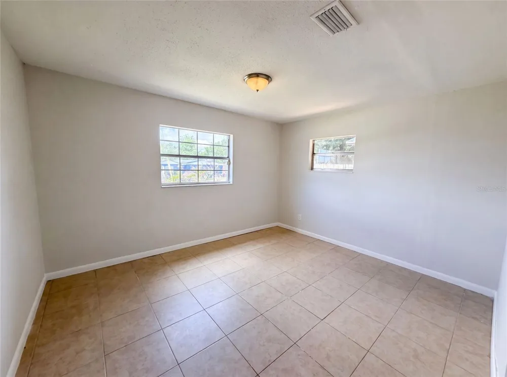 7018 LYNWOOD DRIVE Tampa, FL 33637