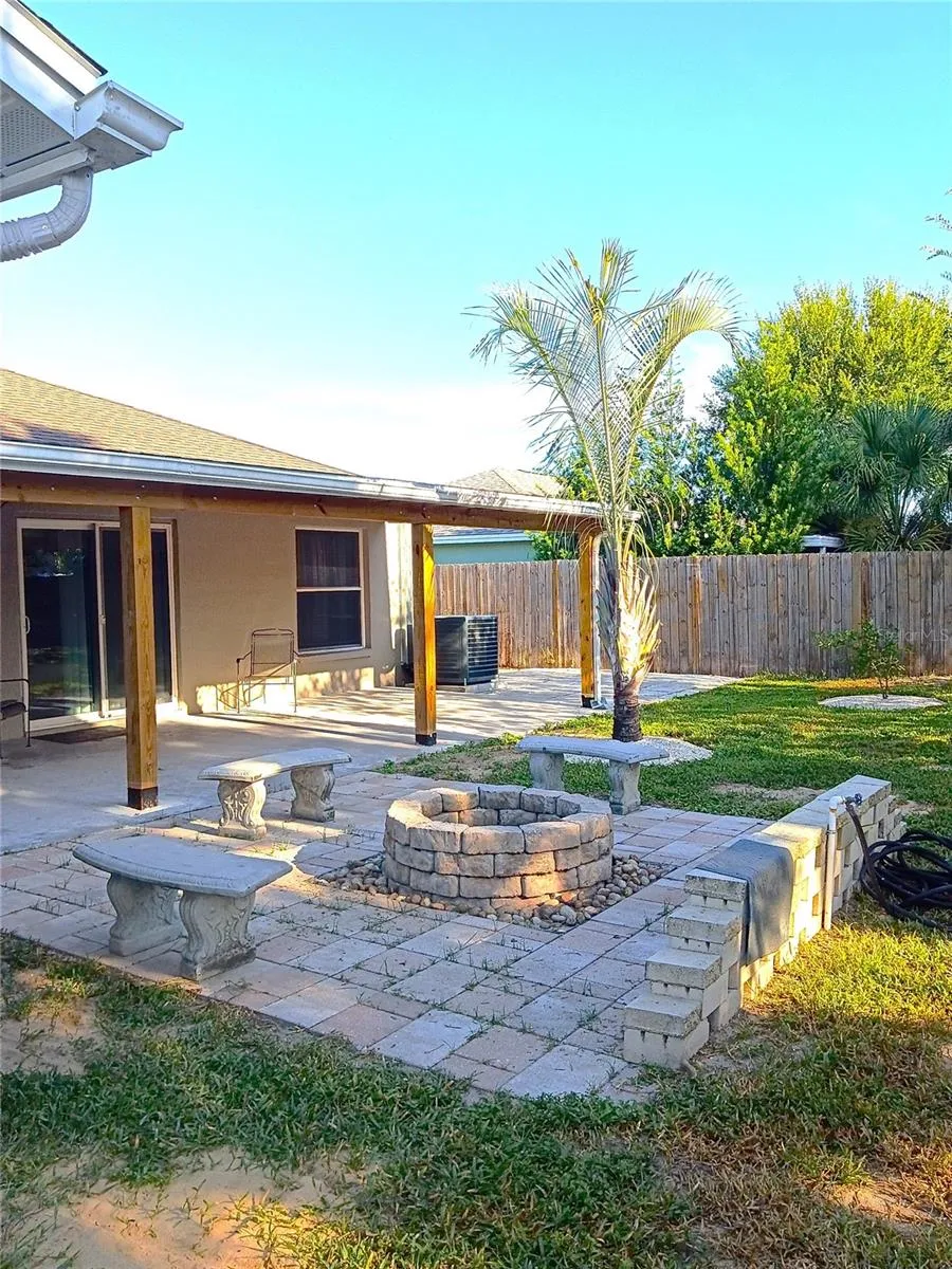 817 REFLECTIONS LOOP E Winter Haven, FL 33884