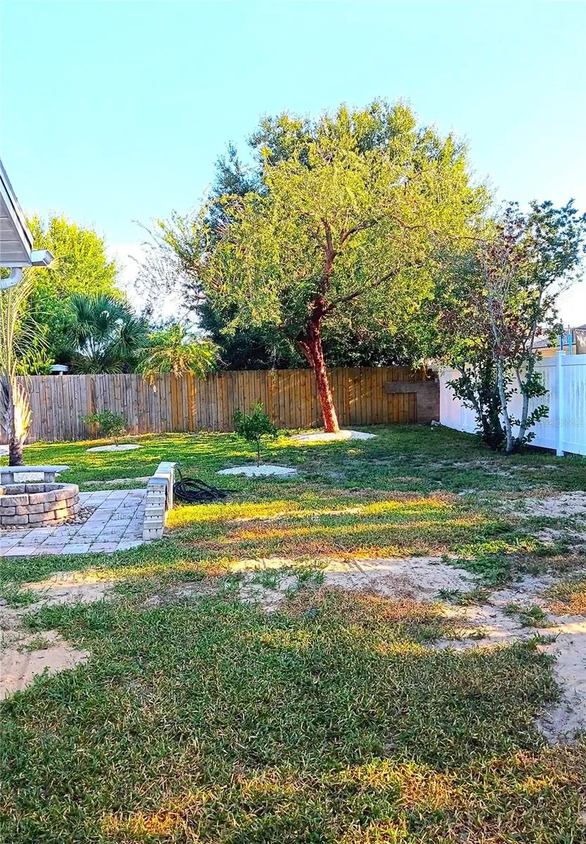 817 REFLECTIONS LOOP E Winter Haven, FL 33884