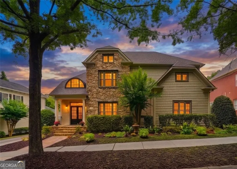 1445 Hedgewood LN NW Kennesaw, GA 30152