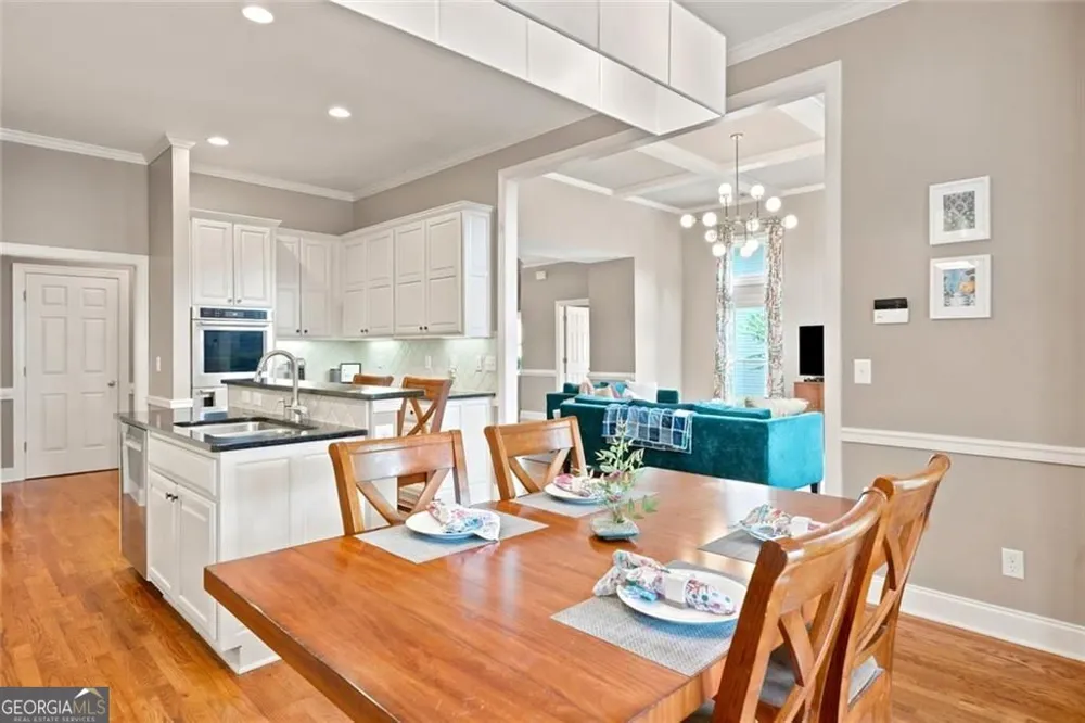 1445 Hedgewood LN NW Kennesaw, GA 30152