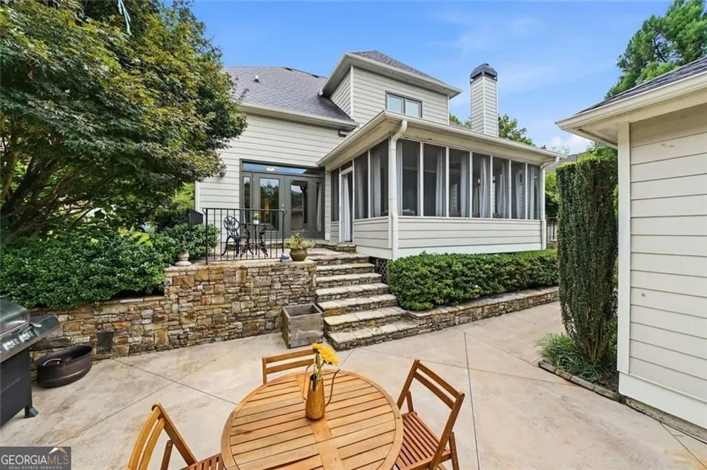 1445 Hedgewood LN NW Kennesaw, GA 30152
