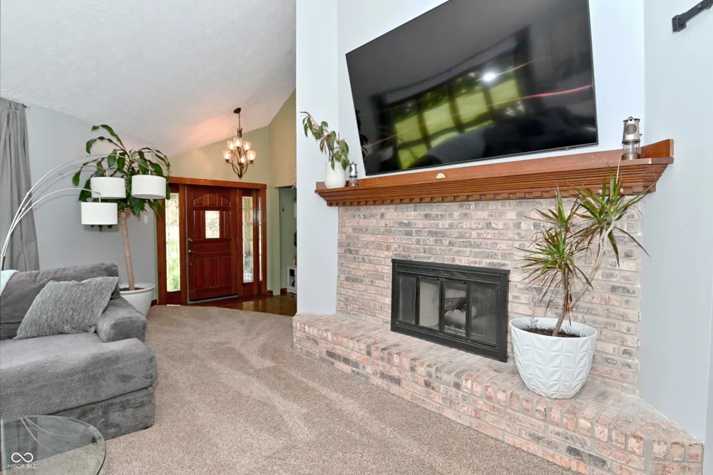 6572 Kings Court Avon, IN 46123