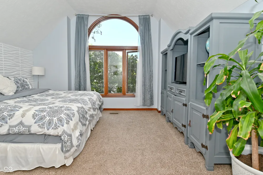 6572 Kings Court Avon, IN 46123