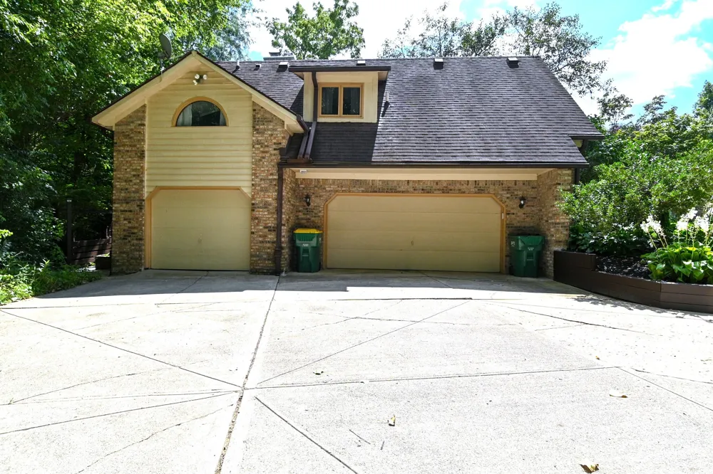 6572 Kings Court Avon, IN 46123