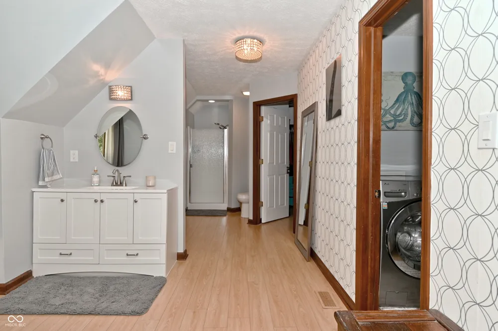 6572 Kings Court Avon, IN 46123