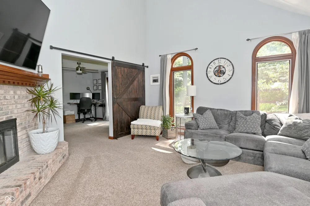 6572 Kings Court Avon, IN 46123