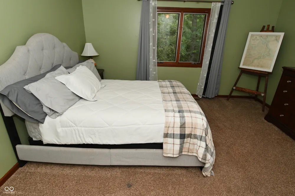 6572 Kings Court Avon, IN 46123