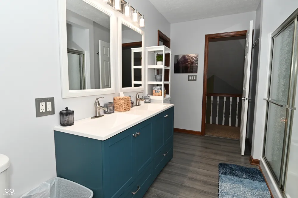 6572 Kings Court Avon, IN 46123