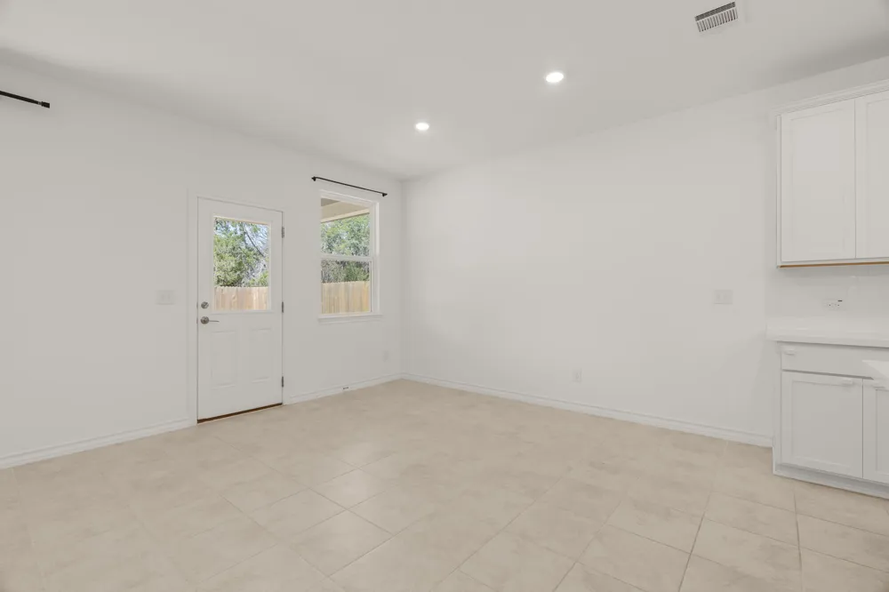 511 Diorite Cove Liberty Hill, TX 78642