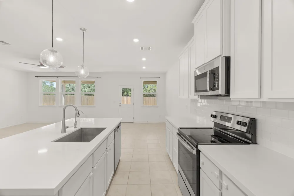 511 Diorite Cove Liberty Hill, TX 78642