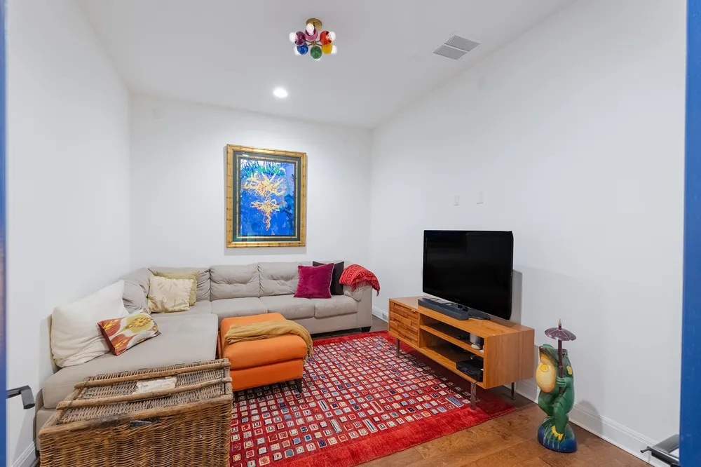 129 Hollytree Court Georgetown, TX 78628