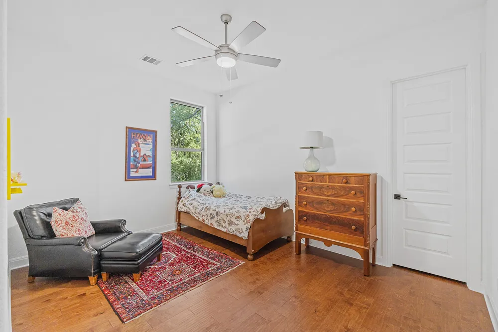 129 Hollytree Court Georgetown, TX 78628