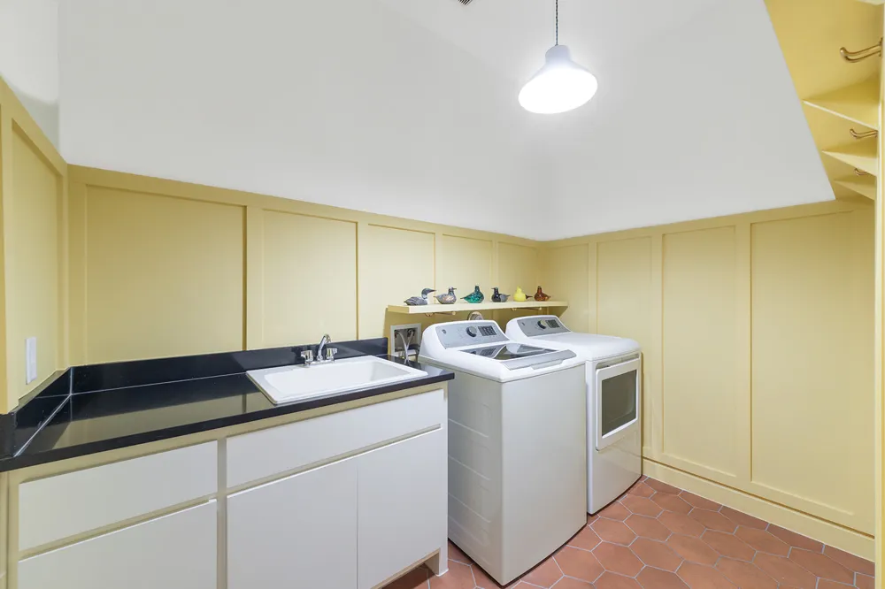 129 Hollytree Court Georgetown, TX 78628