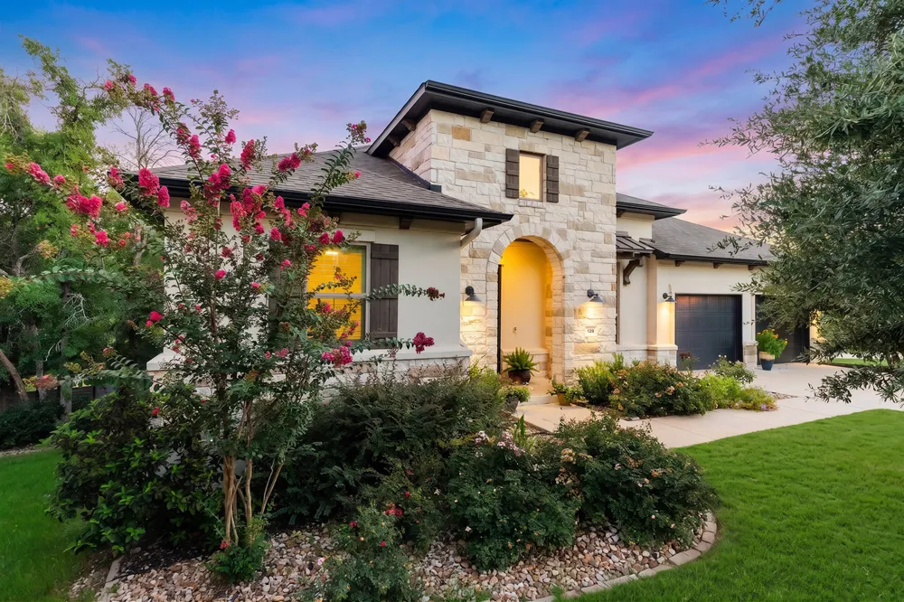 129 Hollytree Court Georgetown, TX 78628
