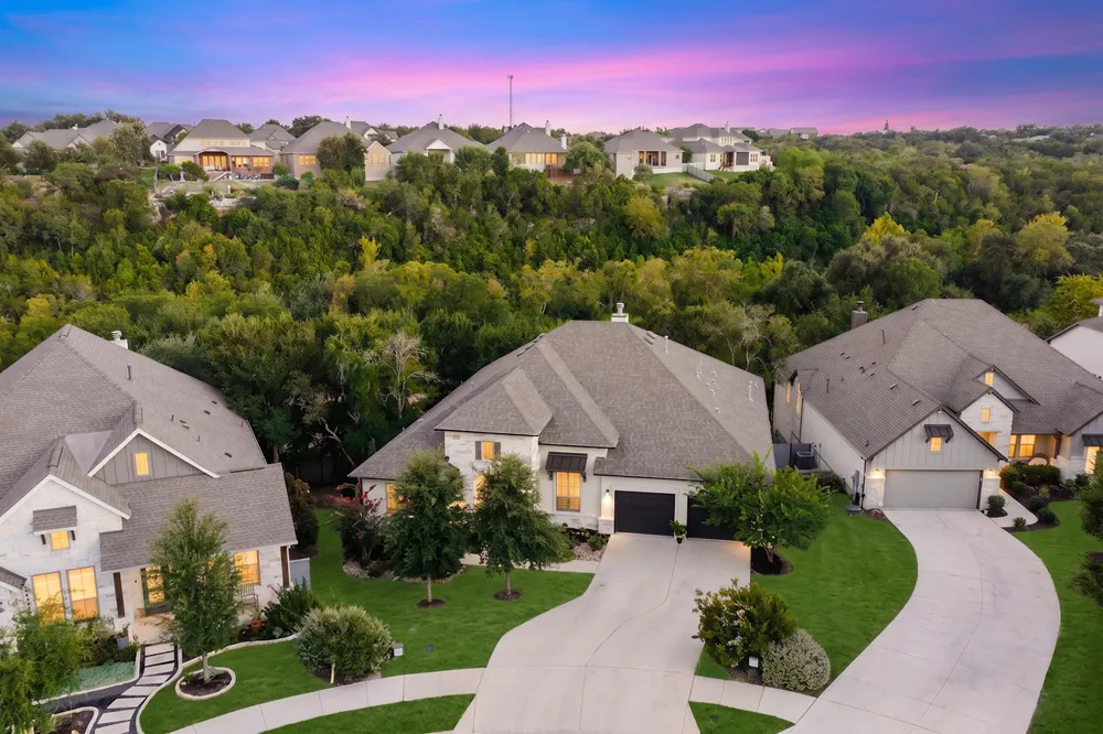 129 Hollytree Court Georgetown, TX 78628
