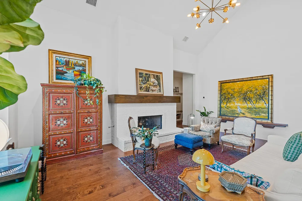 129 Hollytree Court Georgetown, TX 78628