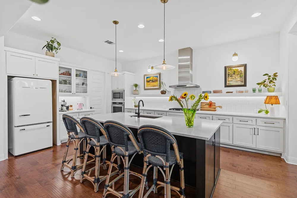 129 Hollytree Court Georgetown, TX 78628