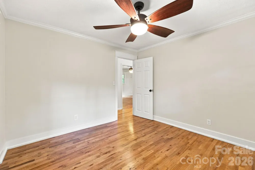 151 Ridgewood Acres Drive Hendersonville, NC 28792