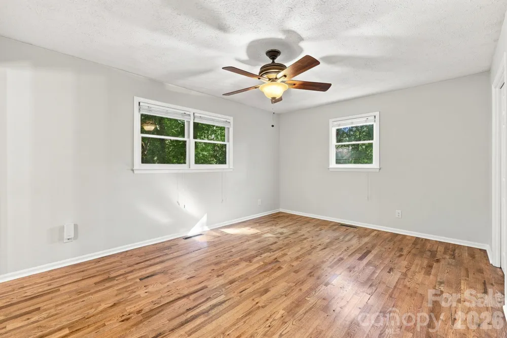 151 Ridgewood Acres Drive Hendersonville, NC 28792