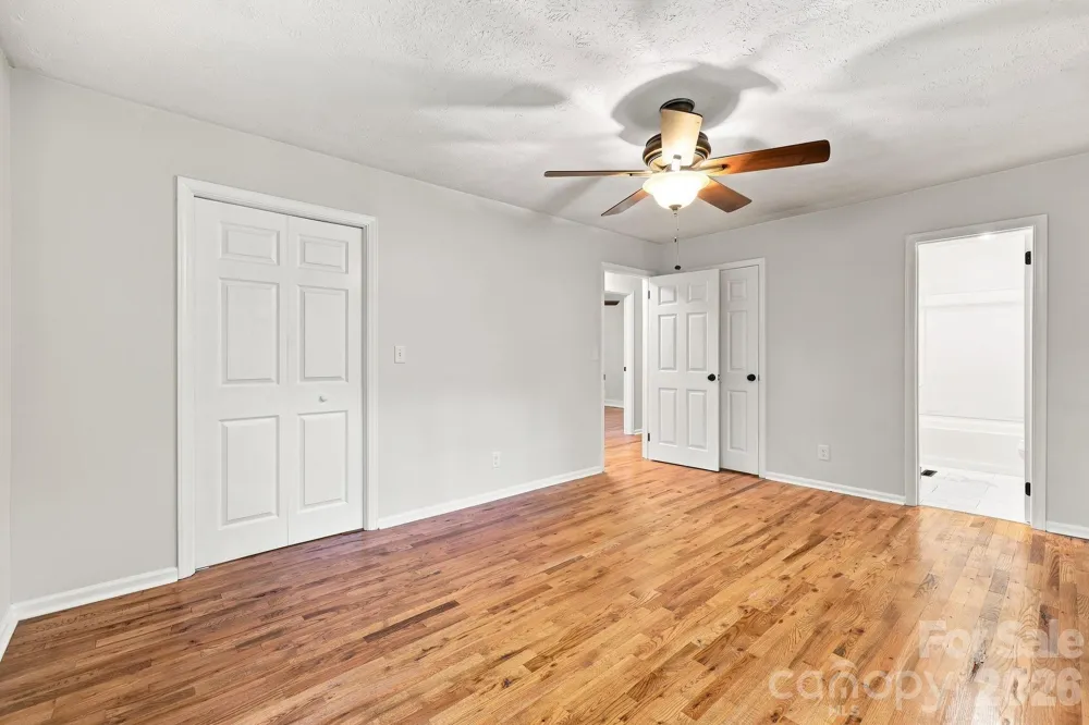 151 Ridgewood Acres Drive Hendersonville, NC 28792