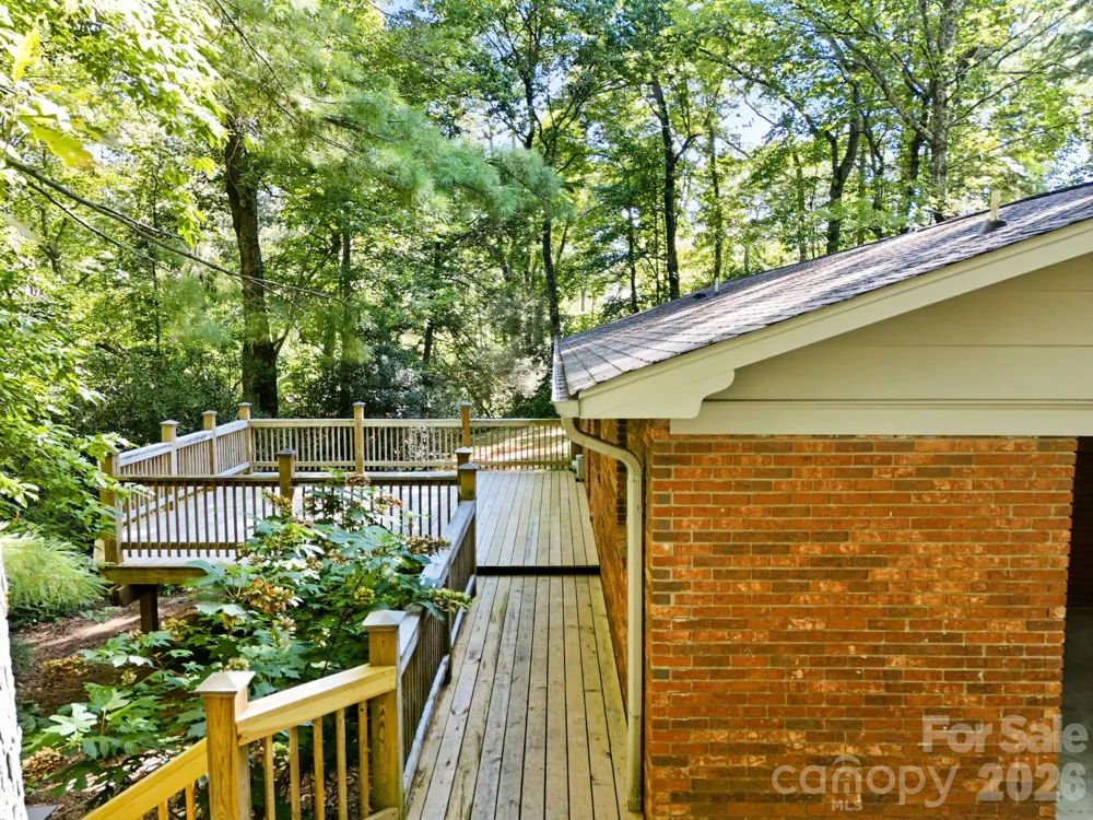 151 Ridgewood Acres Drive Hendersonville, NC 28792