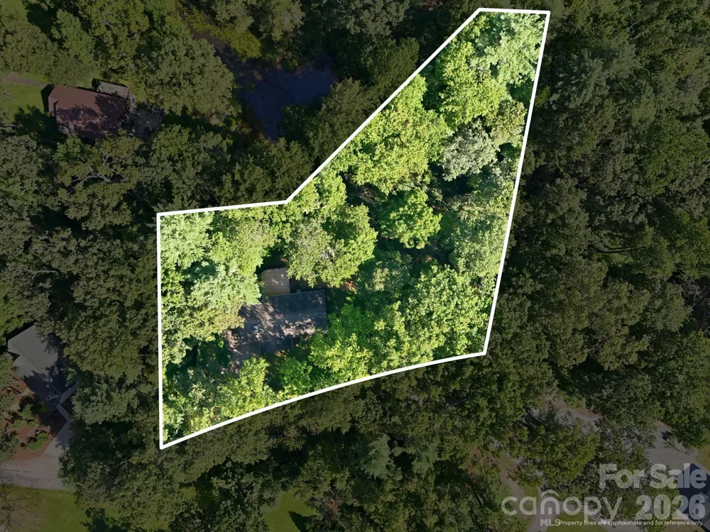 151 Ridgewood Acres Drive Hendersonville, NC 28792
