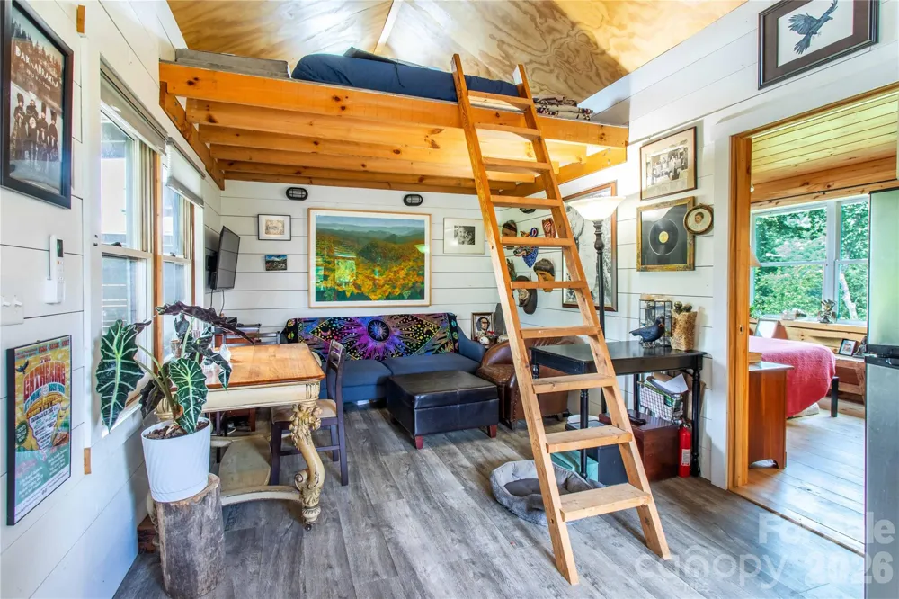 1295 Paint Rock Road Hot Springs, NC 28743