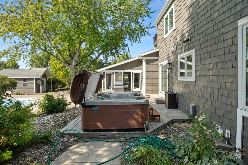 2949 Peterson Parkway Fargo, ND 58102