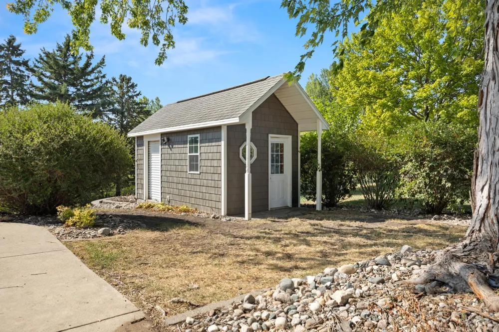 2949 Peterson Parkway Fargo, ND 58102