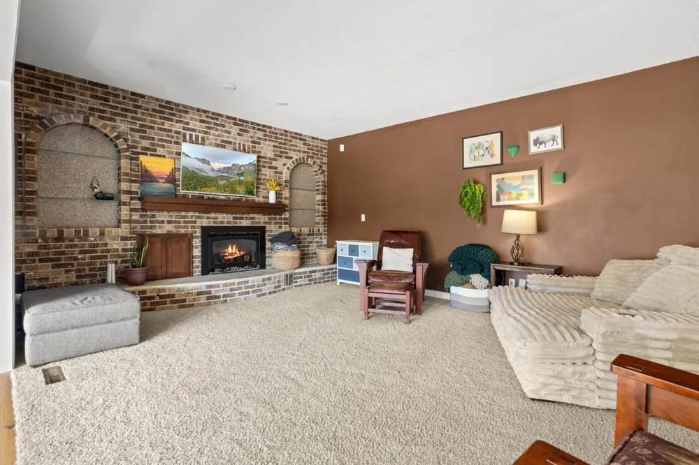 2949 Peterson Parkway Fargo, ND 58102