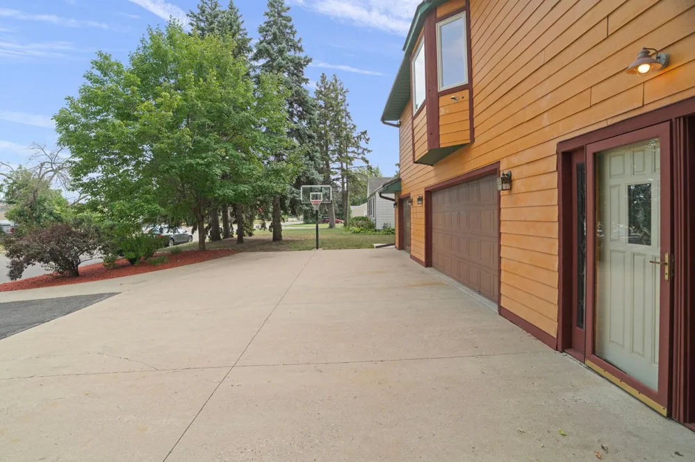 9140 Aldrich Avenue S Bloomington, MN 55420